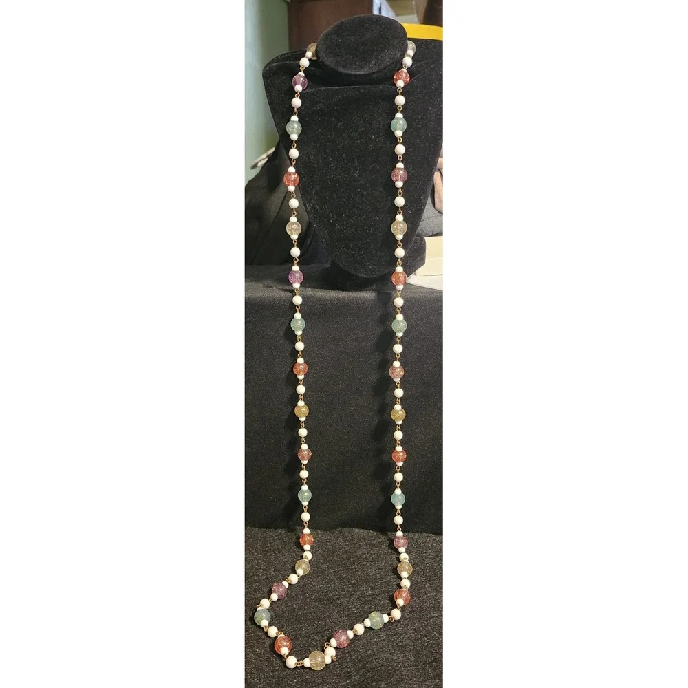 VTG Flapper Multi Color Confetti Resin Bead  Necklace White Gold Tone 52 Inch